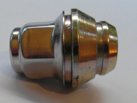 Ford-Ghia-Nut-1.JPG