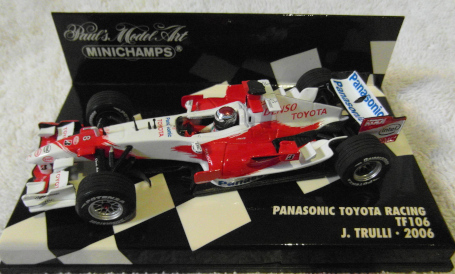 Panasonic-Toyota-TF106-Trulli-2006-2.JPG