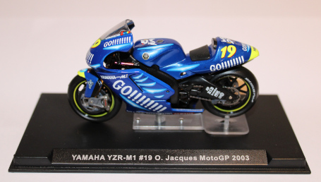 RAB063-Yamaha-Jacques-2003-2.JPG