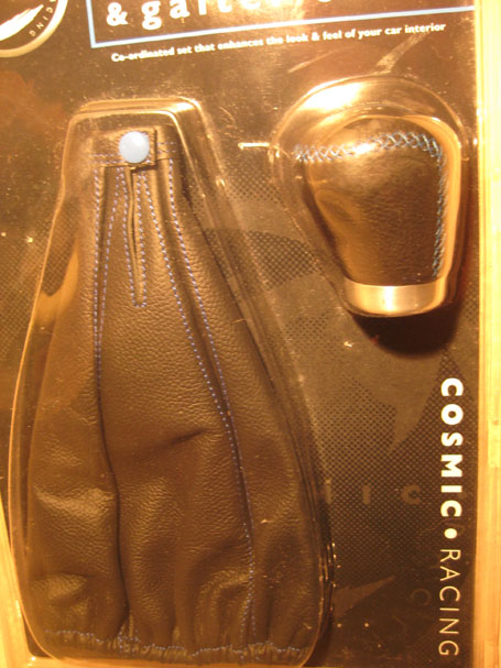 black-gear-knob-and-gaiter.jpg