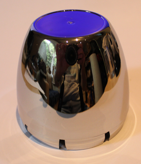 plastic-hubcap-2.jpg